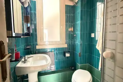 Casa in vendita, Via Edoardo Jenner, Roma