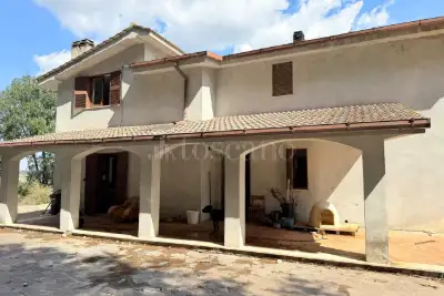 Villa in vendita, Via Uras, Fiumicino