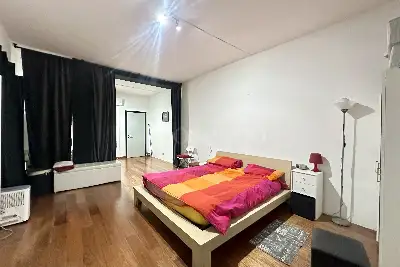 Magazzino in vendita, Via Giambellino, Milano