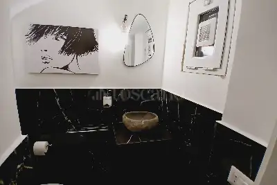 Negozio in vendita, Via Emanuele Filiberto, Roma