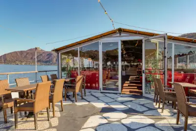 Attività Commerciale in vendita, Via Mazzini, Porto Ceresio