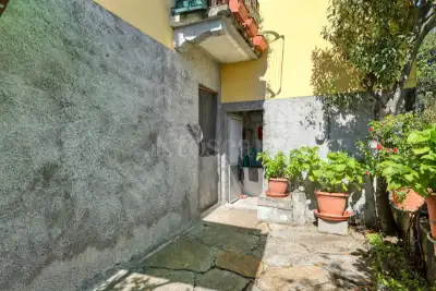 Casa in vendita, Via Taverna, Cugliate-Fabiasco