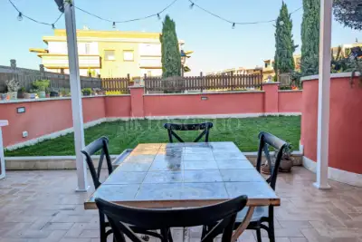 Villino a Schiera in vendita, Via Andrea Cascella, Roma