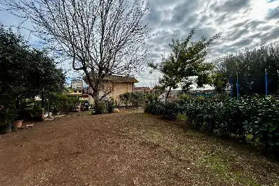 Villa in vendita, Via Giuseppe Genè, Roma