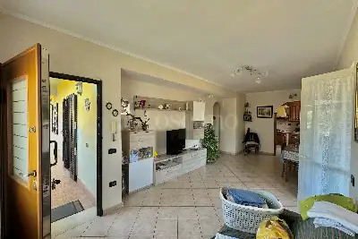 Villa in vendita, Via Dei Glicini , Ladispoli