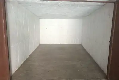 Garage in vendita, Via F. Petrarca, Brescia