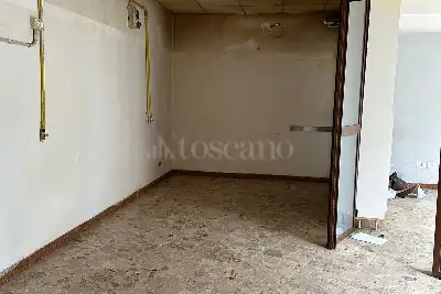 Attività Commerciale in affitto, Via della Repubblica, Contigliano