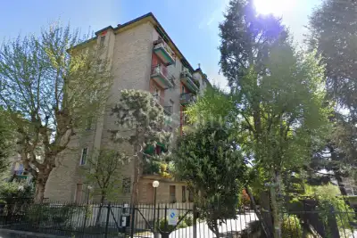 Casa in vendita, Via Pessano, Milano