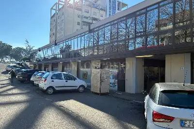 Negozio in vendita, Via Mosca, Roma