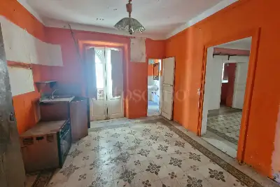 Palazzo in vendita, Via Carini, Palermo