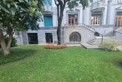 Ufficio in vendita, Viale Luigi Majno, Milano