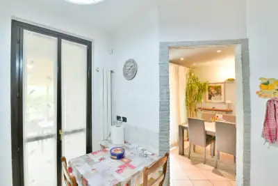 Villino a Schiera in vendita, Via Fontanella, Longone al Segrino