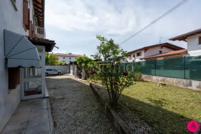 Villa Bifamiliare in vendita, Via Guglielmo Marconi, Tavagnacco