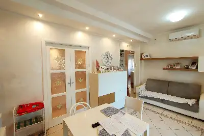 Casa in vendita, Via Montello, Aprilia