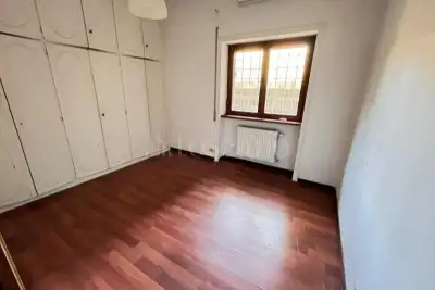Casa in vendita, Via Quadroni, Roma