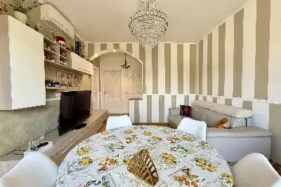 Casa in vendita, Via Angelo Inganni, Milano