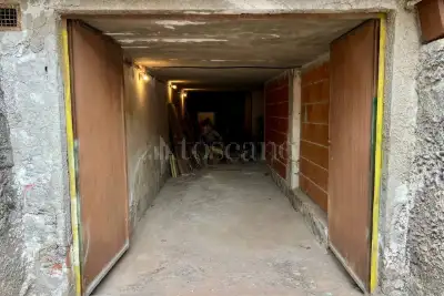 Magazzino in vendita, Via Giovanni Pascoli, Gravina di Catania