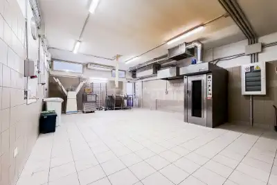 Negozio in vendita, Viale Aldo Moro 423, Olbia, Olbia