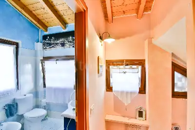 Casa in vendita, Via Rossee, Colverde