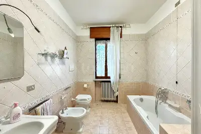 Casa in vendita, Viale della Repubblica, Peschiera del Garda