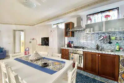 Casa in vendita, Via Zara, Giardini-Naxos