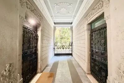 Casa in vendita, Via Plinio, Milano