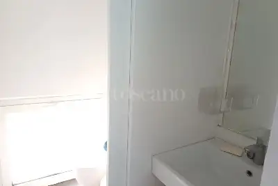 Negozio in vendita, Via Romanello da Forlì, Roma