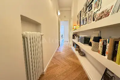 Casa in vendita, Via Galliera, Bologna