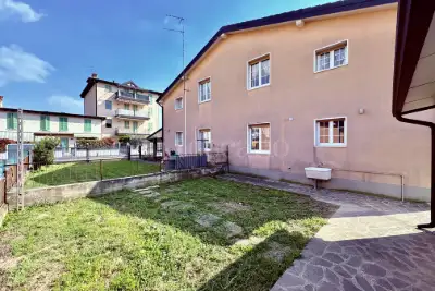 Villa Bifamiliare in vendita, Via Tredicesima Villaggio Sereno, Brescia