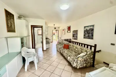 Casa in vendita, Via Borgo Alto, Puegnago sul Garda