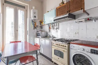 Casa in vendita, Via Antonio Bazzini, Milano