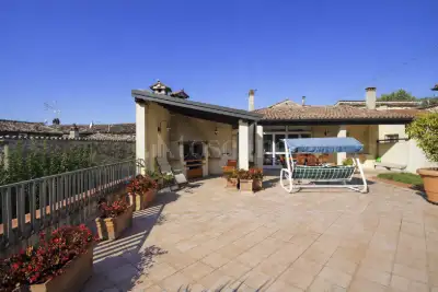 Palazzo in vendita, Via Porta Antica, Cavriana