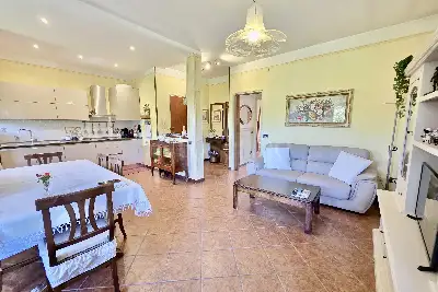 Casa in vendita, Via Torricella di Sotto, Brescia