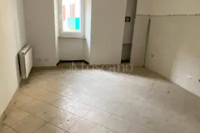 Casa in vendita, Via Fabio Filzi, Cuveglio