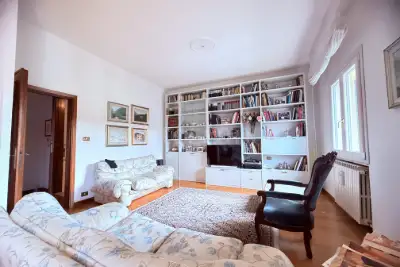 Casa Indipendente in vendita, Via Quinto Martini, Prato