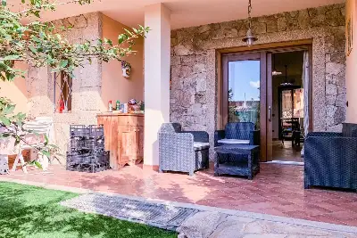 Villino a Schiera in vendita, Via Parigi, Olbia