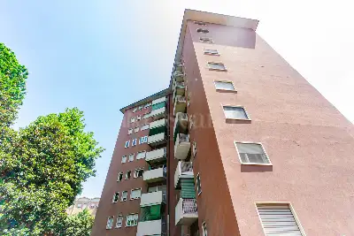 Casa in vendita, Via Cimabue, Milano