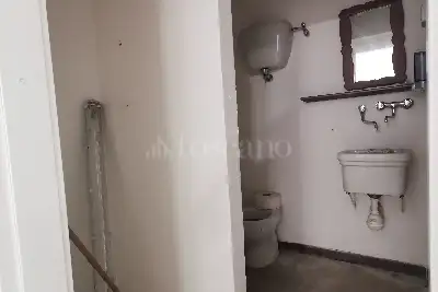 Negozio in vendita, Via Celso Cittadini, Siena