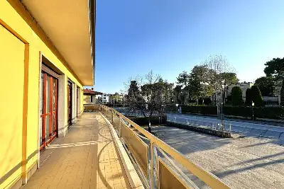 Casa in vendita, Viale della Repubblica, Peschiera del Garda