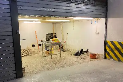 Box in vendita, Via Federico Tosi, Roma