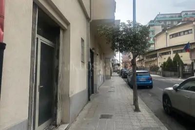 Magazzino in vendita, Via Daniele Antonio, Catanzaro