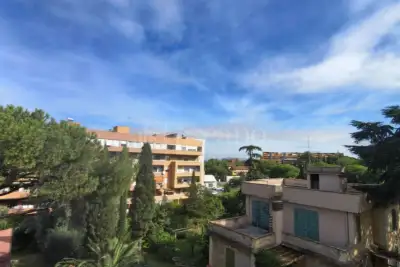 Casa in vendita, Via Giampiero Combi, Roma