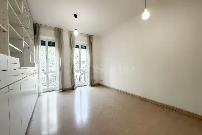 Casa in affitto, Via Valtellina, Milano