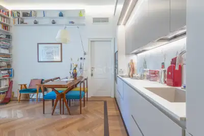 Casa in vendita, Via Gaetano Donizetti, Milano