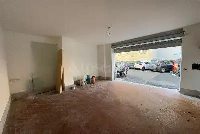 Box in vendita, Via Vittorio Spinazzola, Roma