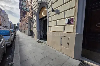 Albergo in vendita, Via Castelfidardo, Roma