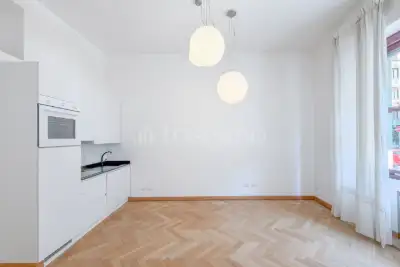 Casa in vendita, Via Plutarco, Milano