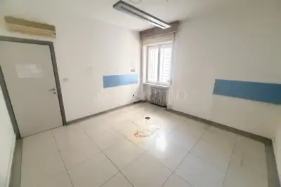 Negozio in vendita, Via Gian Carlo Camozzini, Verona