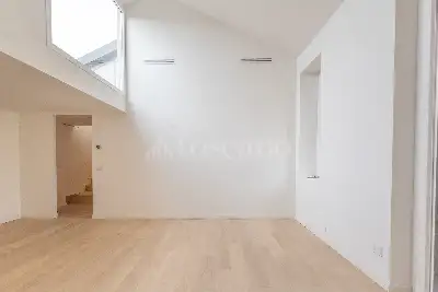 Casa in vendita, Via Giulio Uberti, Milano