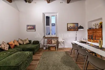 Casa in vendita, Piazza dei Santi Apostoli, Roma